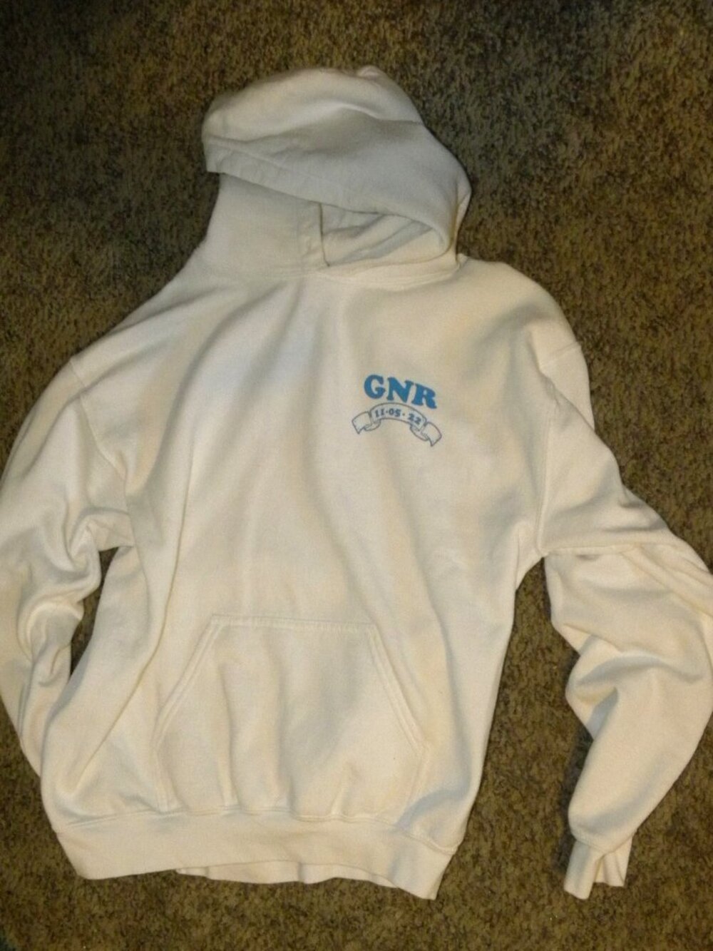 Women Size Medium - White "GNR" Hooded Sweatshirt by Gildan